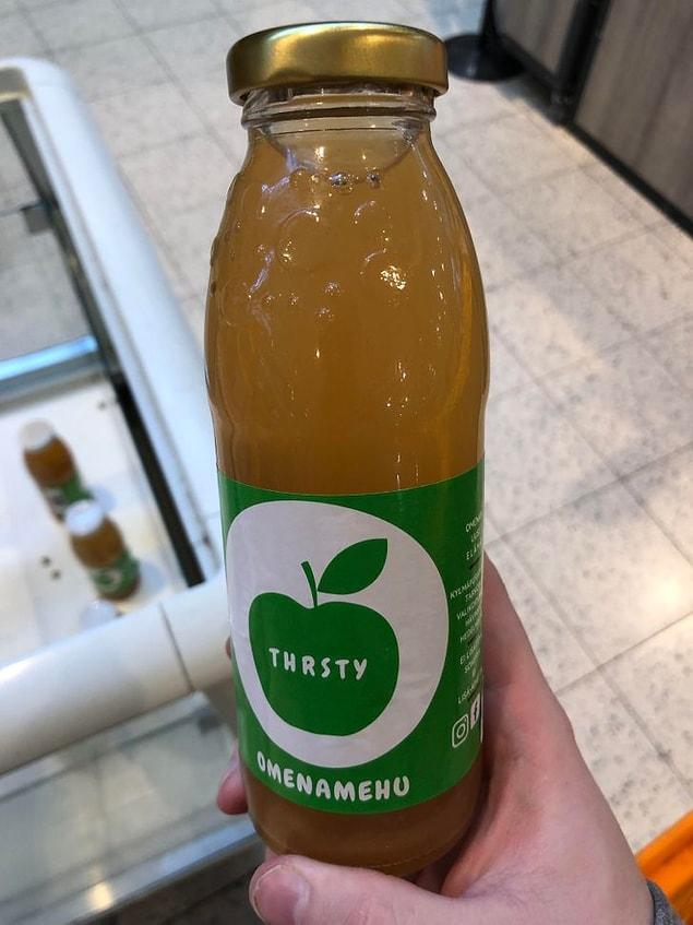 10. Finlandiya'da bir süpermarket, elde kalan meyvelerin suyunu satıyormuş.