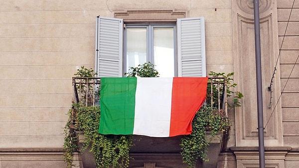 7. İtalyan bayrağının tasarımında Fransız bayrağından esinlenilmiş.