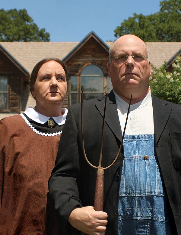 1. После 25 с лишним лет развода мои родители восстановили отношения, переехали в Техас и купили ферму. Сегодня они снова женятся. Это их свадебный портрет