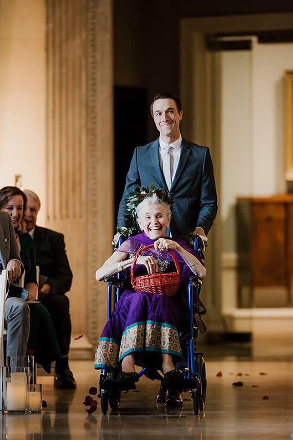 10. Бабушка сделала этот день еще веселее)