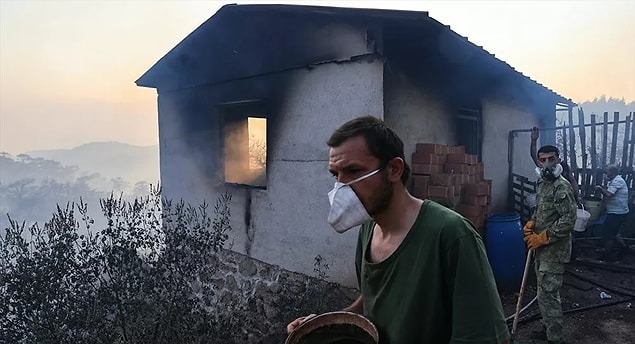 06:38 HAYTAP, 'Köpeklerin büyük bir kısmı bağlı kalmış, zincirde ölenler var'.