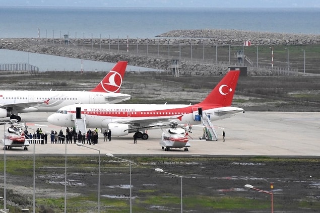 Bir yanda durum böyleyken diğer yanda da pek de hoşunuza gitmeyecek bir gerçek ortaya çıktı. Vergi uzmanı Dr. Ozan Bingöl, Son 15 yılda hava taşıt kiralama ve alımı için toplam 5.7 milyar TL'nin ödediğimiz vergilerden harcandığını açıkladı.