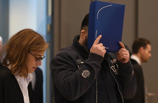 Högel'in 90 kez yetkisiz enjeksiyon uyguladığı ve 60 hastayı başarıyla tekrardan canlandırdığı ortaya çıktı.