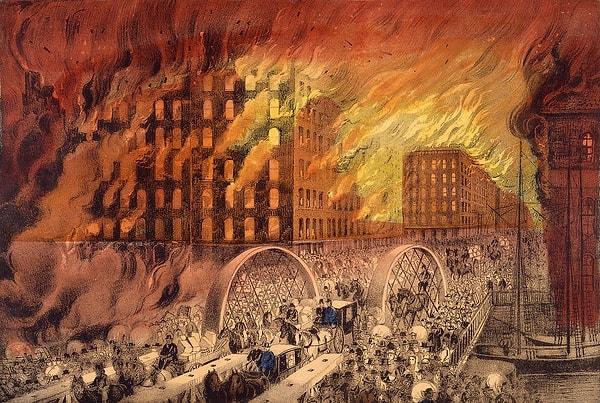 Aynı gece çok yakındaki Chicago'da tarih kitaplarında yerini alan bir yangın çıktı.