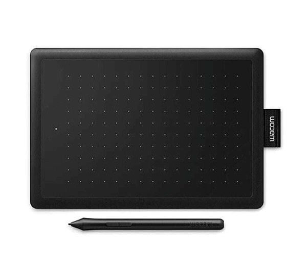 5. Wacom One By Small Grafik Tablet, grafik tasarımcılar için kullanışlı ve uygun fiyatlı bir ekipman.