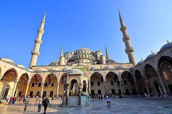 Muharrem Ayı’nın Dindeki Önemi Nedir?