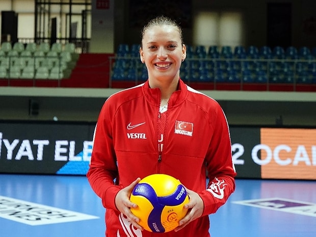Cansu Özbay