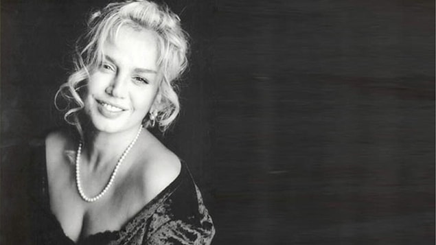 Eurovision hayalinden vazgeçmeyen Aksu, 1984 yılında tekrar elemelere katıldı.