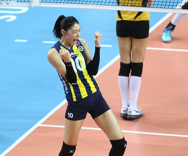 Yıllar boyunca ülkemizde Fenerbahçe ve Eczacıbaşı voleybol takımlarında oynayan ünlü oyuncu Kim Yeon-keong adına bir kampanya başlatarak fidan bağışı topladılar!
