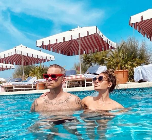 8. Robbie Williams ve eşi Ayda Field Williams Bodrum'da yaptıkları tatilden paylaşım yaptı!