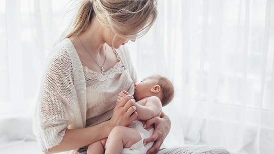 Bebekler Kaç Yaşına Kadar Emzirilmeli? Yeni Doğanlar Katı Gıdaya Ne Zaman Geçer?