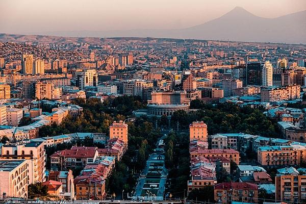 5. Yerevan dünyanın en eski başkentlerinden biridir.