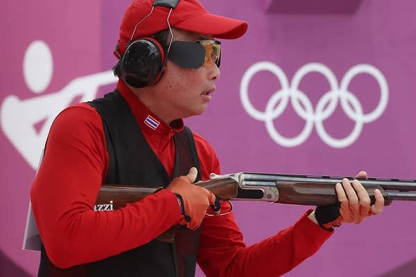 20. Сават Срестхапорн - 58-летний стрелок, выступающий за сборную Таиланда.