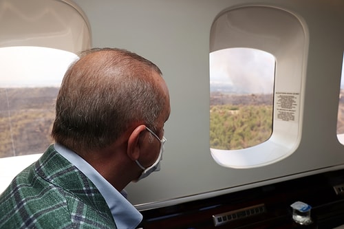 Kılıçdaroğlu'ndan Erdoğan Savı: 'Yangın Bölgesine Gidiyor, Suikast Olur Diye Helikopterler Bekletiliyor'