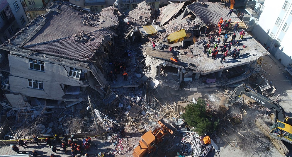 Elazığ'daki Kentsel Dönüşüm Mağdurları AKP'ye Tepki Gösterdi: 'Birilerine Peşkeş Çekmenin Anlamı Yok'