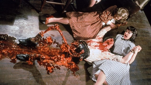 136. Dead Alive (1993)