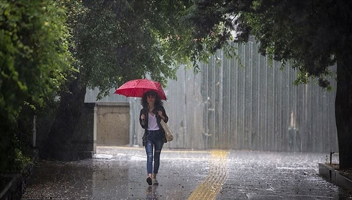 Meteoroloji'den İstanbul İçin Kuvvetli Yağış Uyarısı