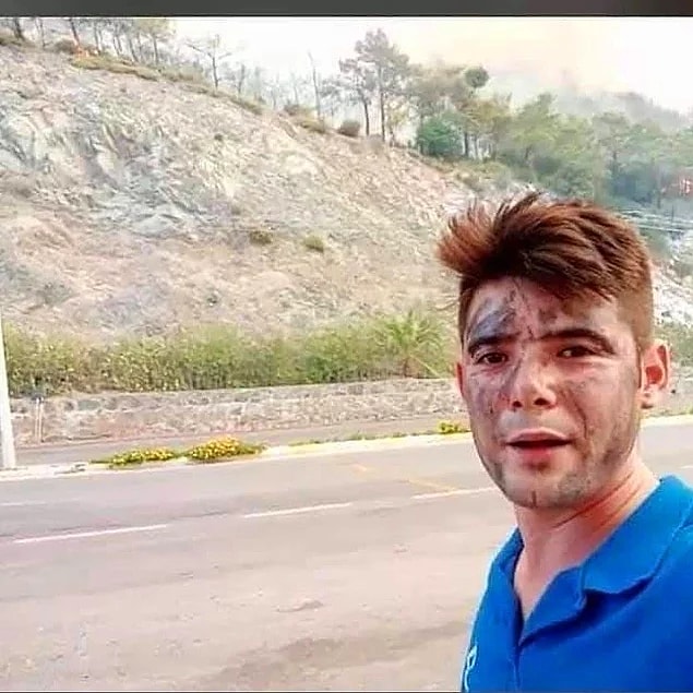 18. Ve bu yangını söndürmeye çalışırken hayatını maalesef ki kaybeden Şahin Akdemir...