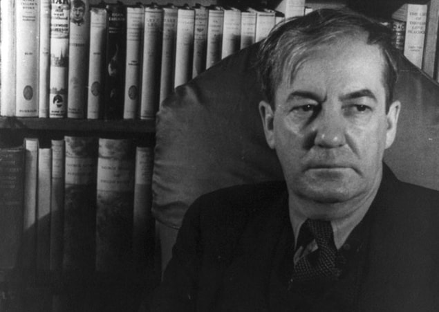 5. Amerikalı roman yazarı Sherwood Anderson, 1941 yılında eşiyle çıktığı bir yolculukta karın ağrısı yaşamaya başlamış ve birkaç gün sonra Panama'da hayatını kaybetmiştir.