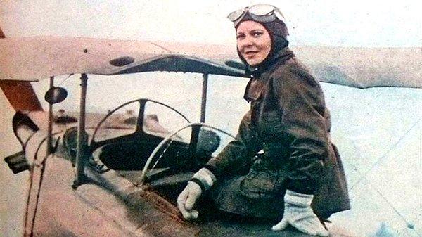 Dünyanın ilk kadın savaş uçağı pilotu; Sabiha Gökçen