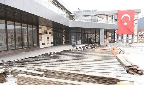 AKP'li Çorum Belediyesi 4 Yıldır Tamamlanamayan Yeni Binası İçin 28 Milyon TL'lik Yeni Bir İhale Düzenledi