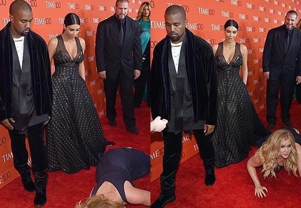 4. Amerikalı komedyen Amy Schumer, kırmızı halıda Kim Kardashian ve Kanye West çiftinin önüne düştü.