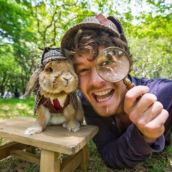 15. Познакомьтесь с самым стильным кроликом в мире - Мумитаном. Серьезно, он должен быть на показах мод