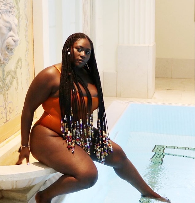 19. Danielle Brooks'un bikinili doğal fotoğrafı: