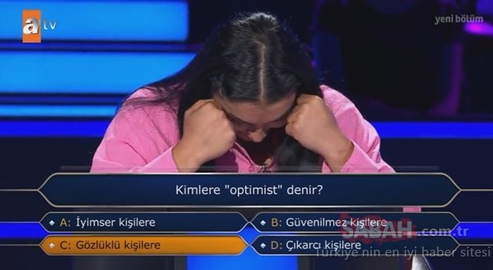 'Kimlere Optimist Denir?' Sorusuna Seyirci Jokeri Kullanıp 'Gözlüklü Kişilere' Cevabını Veren Yarışmacı