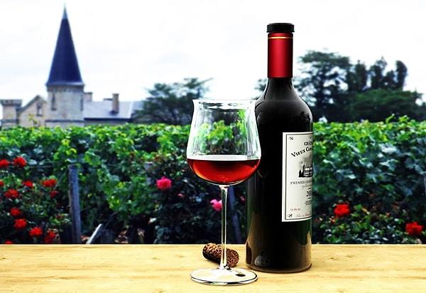 1. Bordeaux şaraplarını yerinde ve tam lezzetiyle içebilmek