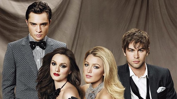 7. Gossip Girl (2007-2012) - IMDb : 7.4