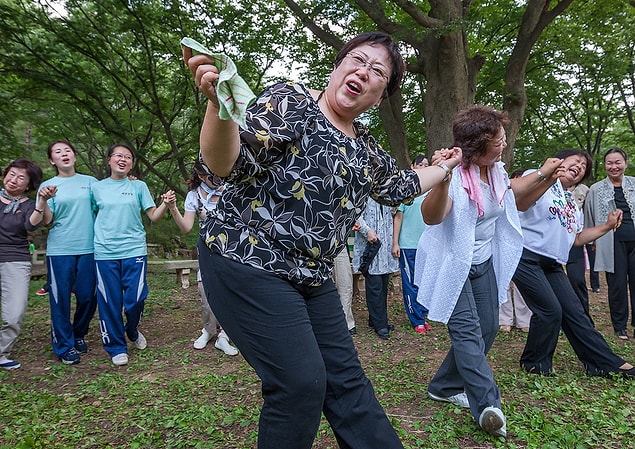 10. "Japonya'daki insanlar sessiz ve utangaçtır."