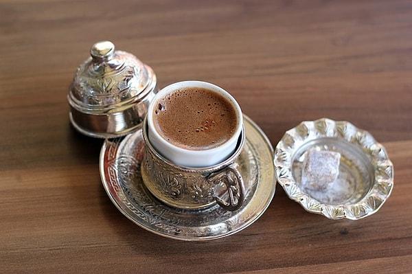 1. Türk kahvesi ve lokum