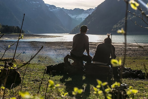 1. Я ленивый человек. Мне нравится свободное время. Я люблю поспать. Еще у меня нету того инстинкта и желания иметь детей. Я чувствую себя полноценным без них.  К тому же довольно страшно беспокоиться о собственном будущем, не говоря уже о будущем миниатюрных человечков, за создание которых я отвечаю. Скорее промахнусь.