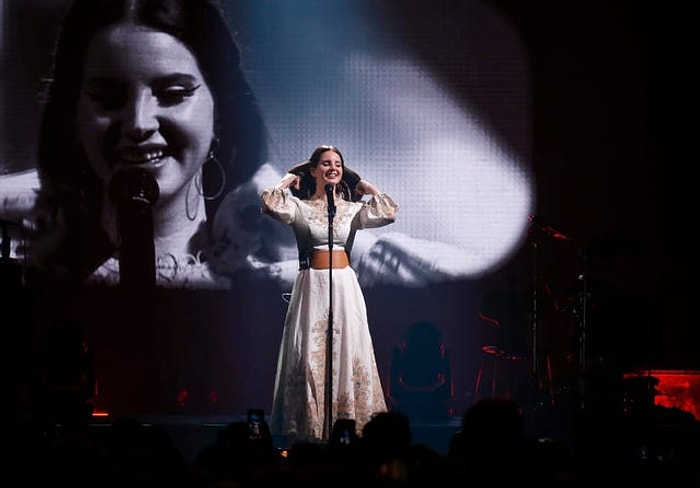 Lana Del Rey, Vasiyetiyle Ölümünden Sonra Şarkılarının Yayınlanmasını Yasakladı