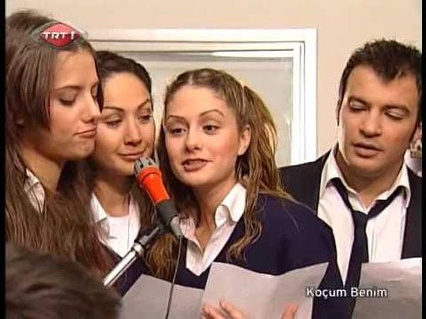 Türkiye'nin ilk gençlik dizilerinden biri olan Koçum Benim'in (2002) Eylül'ü Yasemin Özilhan'dan başkası değil.