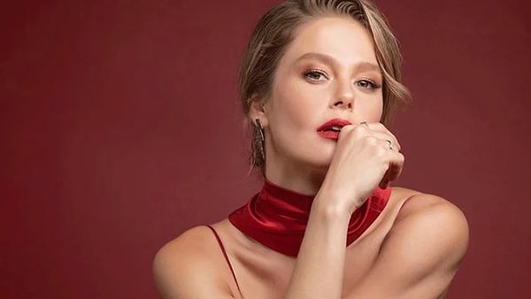 Burcu Biricik'e Sosyal Medya Şoku