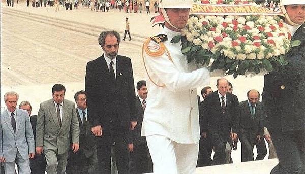İlk yurtdışı ziyaretini 1992 yılında Türkiye'ye gerçekleştiren Elçibey Anıtkabir'i ziyaret etti ve takip ettiği yolun Mustafa Kemal Atatürk'ün yolu olduğunu vurguladı.