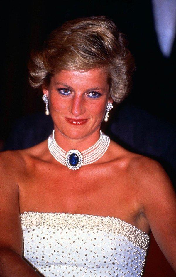 17. Prenses Diana'nın inci gerdanlığı.