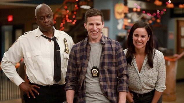 2. Brooklyn Nine-Nine (2013-)