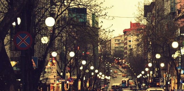 Ya da Kızılay'dan Tunalı'ya yürümenin hazzını sadece Ankaralılar bilir.