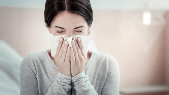 Sinüzit Nedir, Belirtileri Nelerdir? Sinüzit Tedavisi Nasıl Olur?