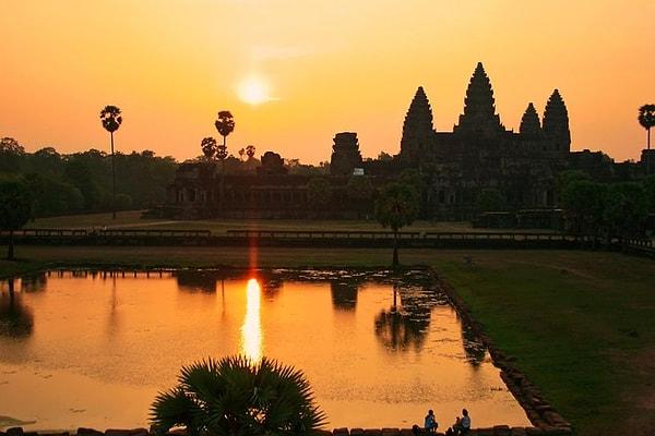 6. Angkor Wat - Kamboçya