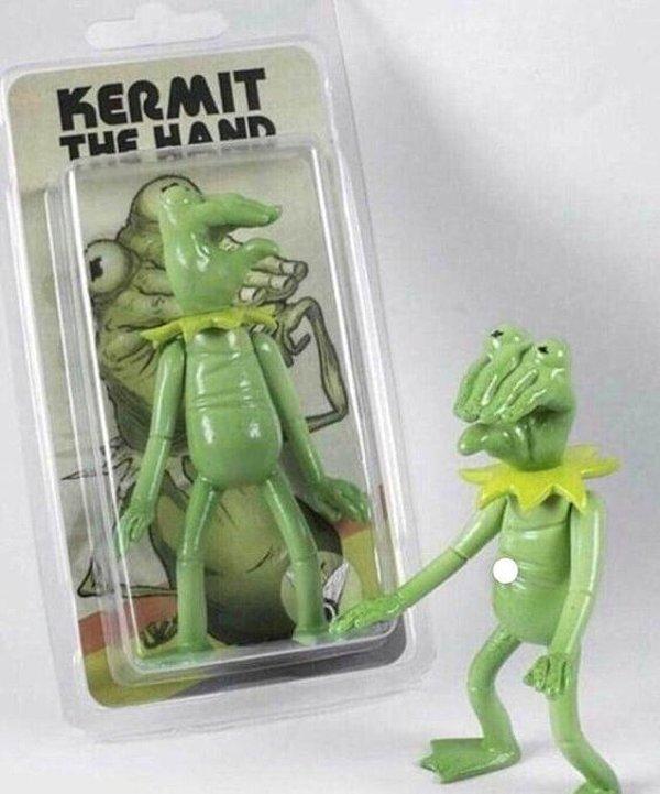 10. Kurbağa Kermit'in yaratıcısı Jim Henson mezarında ters döndü.