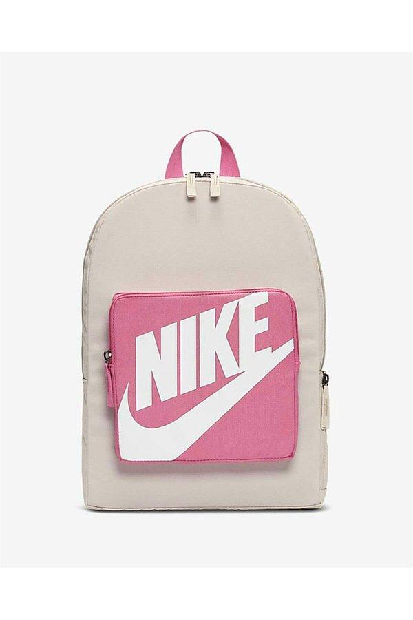 2. Nike okul çantası, ortaokul ve lisede en çok tercih edilenlerden biridir...
