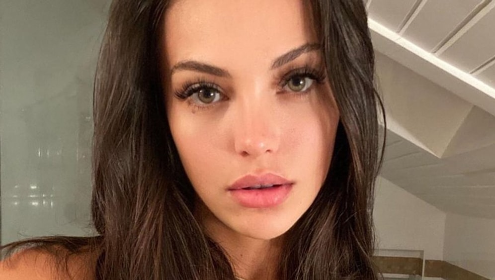 Tuvana Türkay Albüm Çıkarıyor! Peki, Tuvana Türkay Kimdir, Nereli ve Kaç Yaşında?