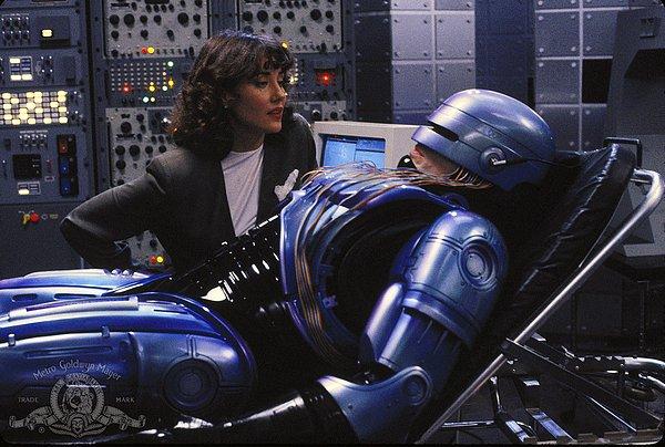 128. RoboCop 2 (1990)