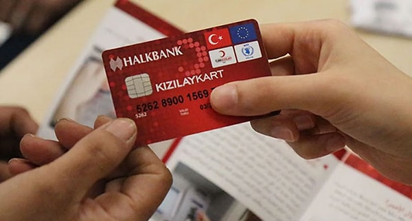 Çok amaçlı bir nakit yardım programı olan Sosyal Uyum Yardımı Programı (SUY) kapsamında yardım için uygun bulunan ailelere, Halkbank üzerinden Kızılay kart veriliyor ve ailede kayıtlı her fert başına ayda 155 TL yardım yapılıyor.