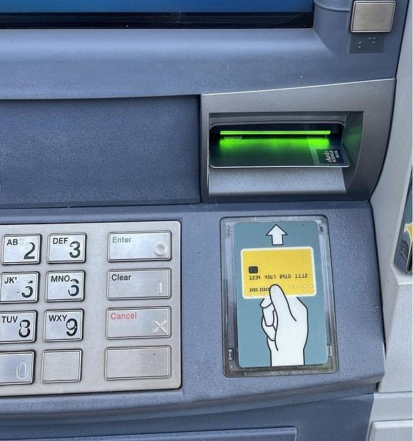 10. "Bu ATM'de kartınızı enine değil boyuna takabiliyorsunuz."