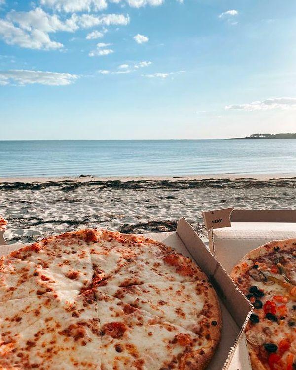 3. Sence pizza yemek için ideal yer neresi?